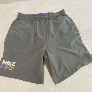 NIKE: Dri-Fit Black Shorts - Size XL